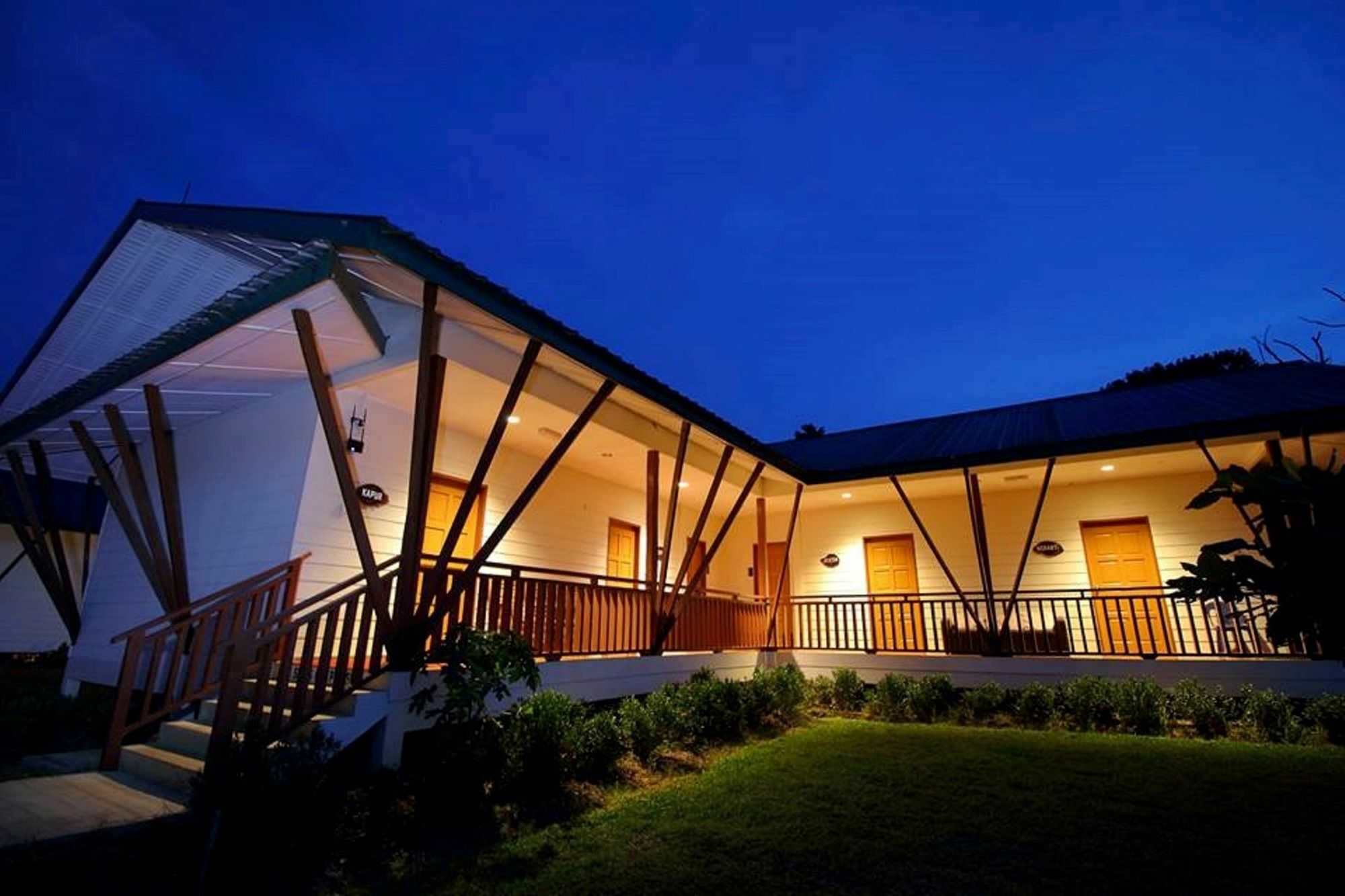 Tanini Sepilok Formerly Known As Nature Lodge Sepilok Exterior photo